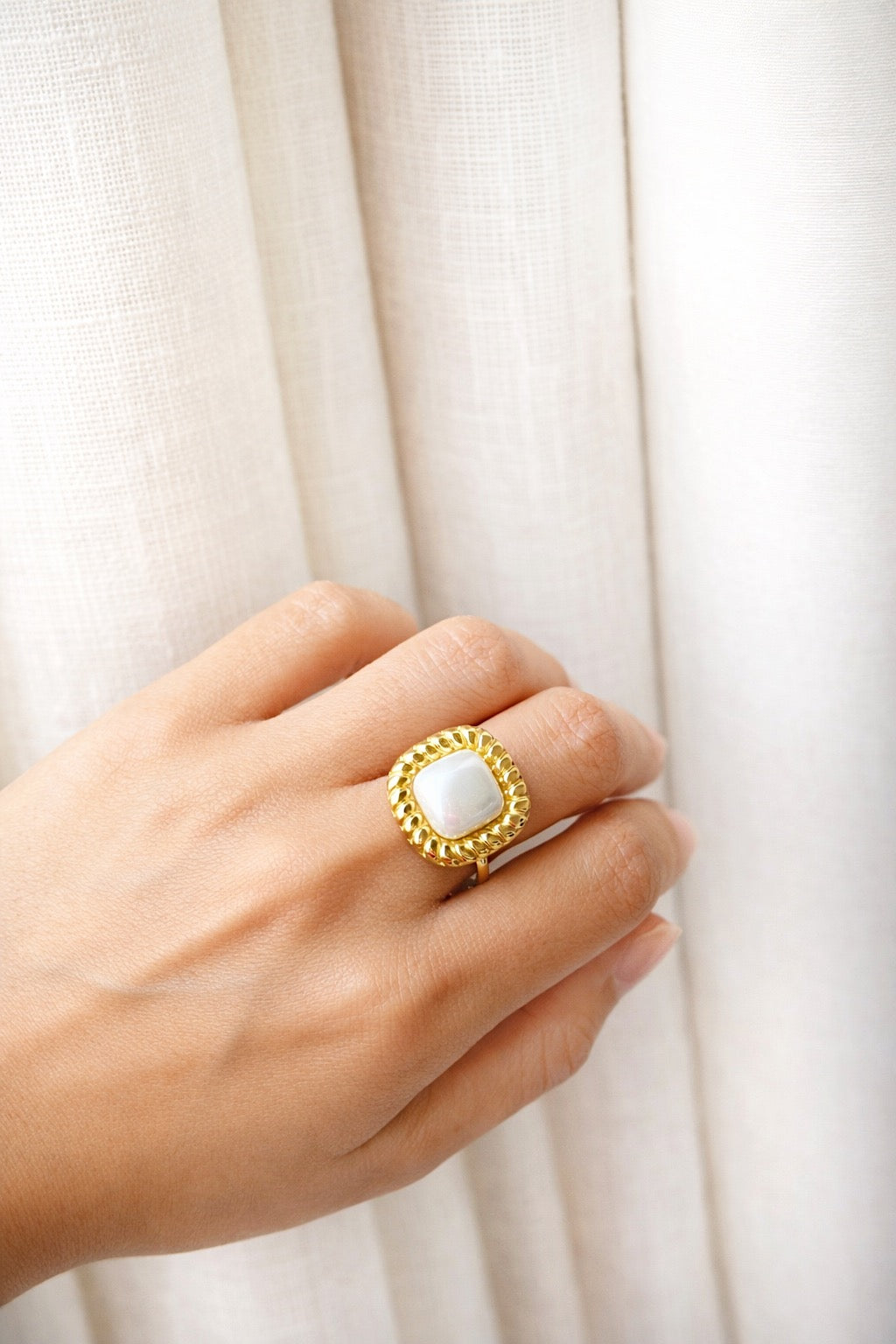 Anillo Haydee